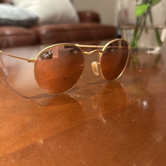 Ray-Ban Round Pink Mirrored Lens 53mm Sunglasses (case included) - Picture 3 of 5